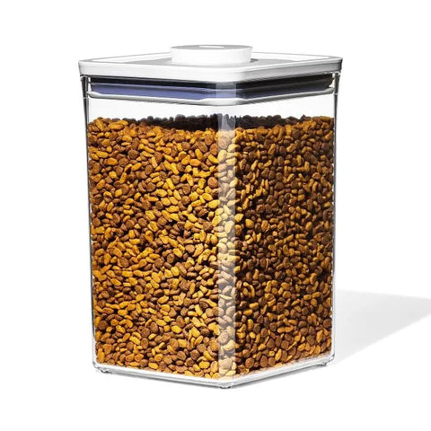 OXO Good Grips Pet POP Container – 4.4 Qt/4.2 L with Scoop
