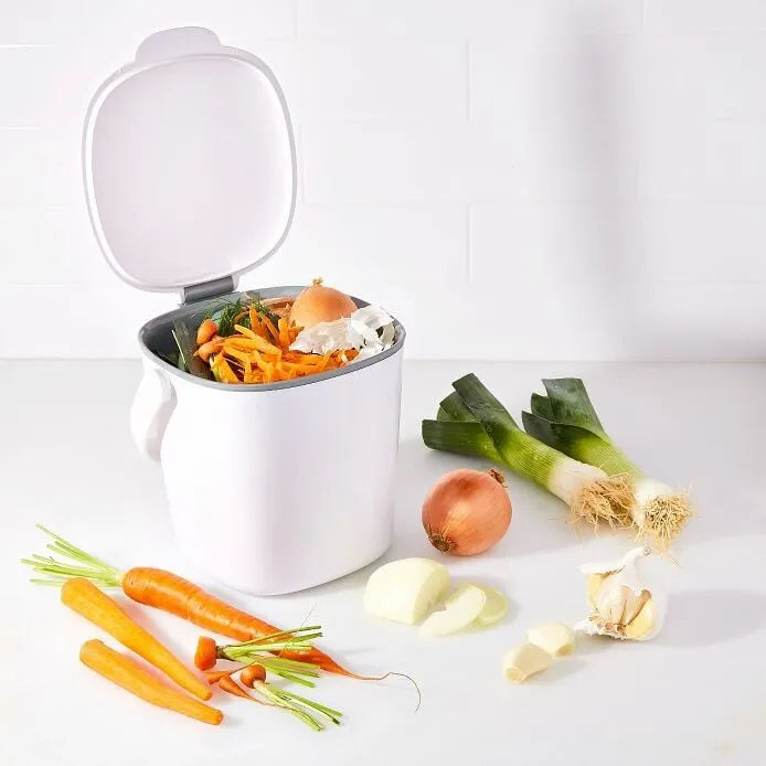 Easy-Clean Compost Bin - 0.75 Gal