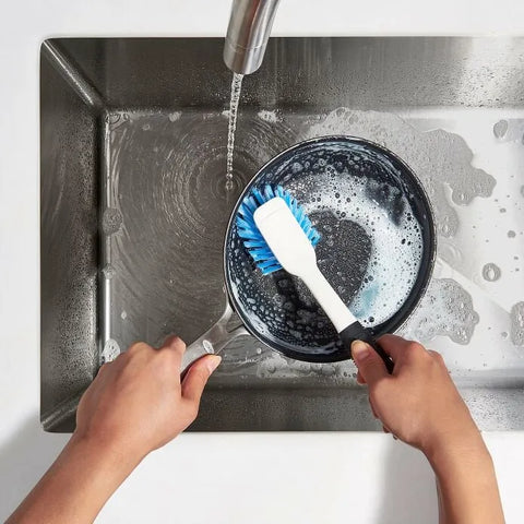 Dish Brush with Scraper