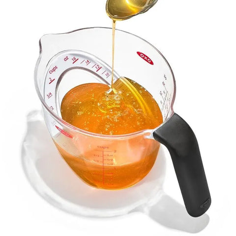 2-Cup Angled Measuring Cup